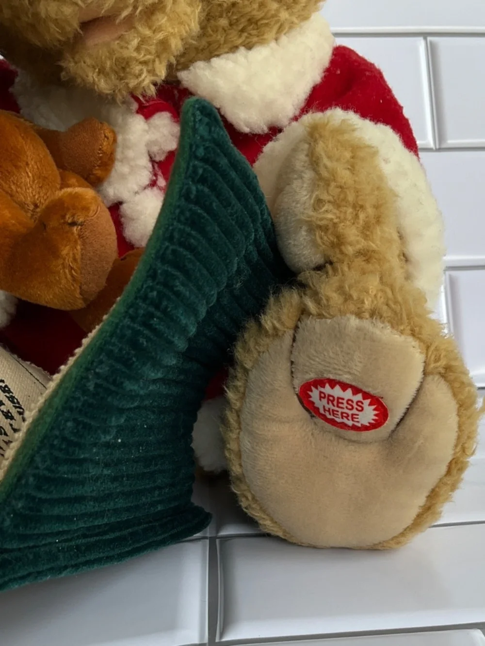Pan Asian Creations Animated Talking Bear Twas reads The Night Before Christmas